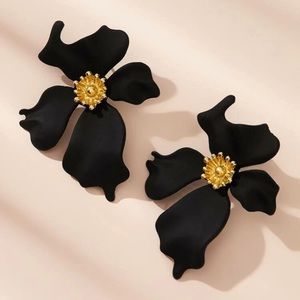 Black flower earrings
